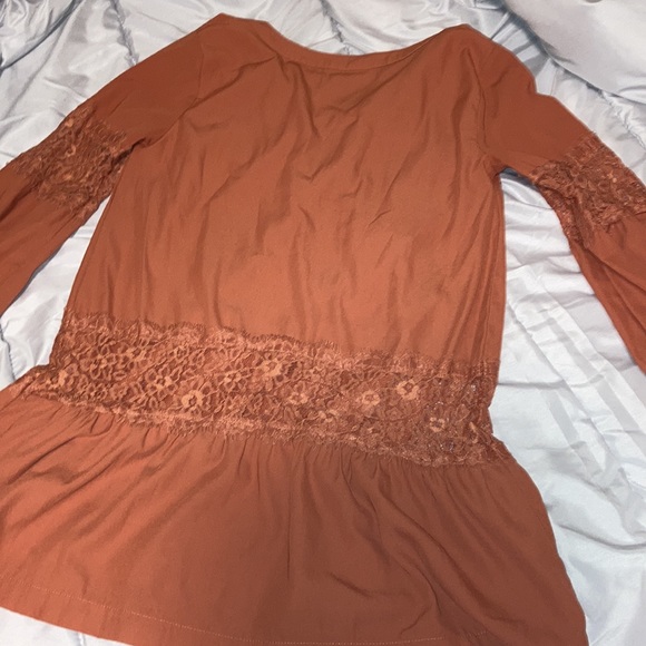 Dark peach Abercrombie & Fitch blouse with lace detailing size xs - Picture 6 of 6
